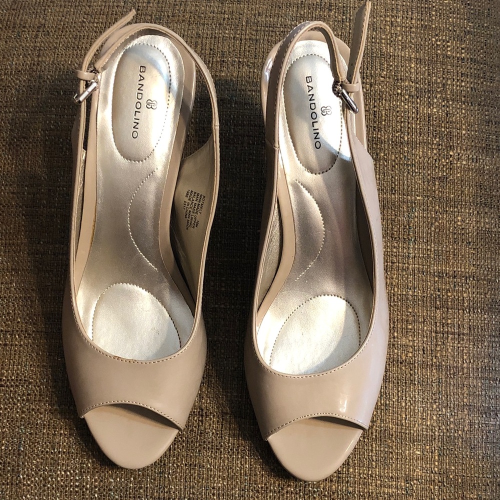 Bandolino Taupe Nude Slingback Peep-Toe Heels